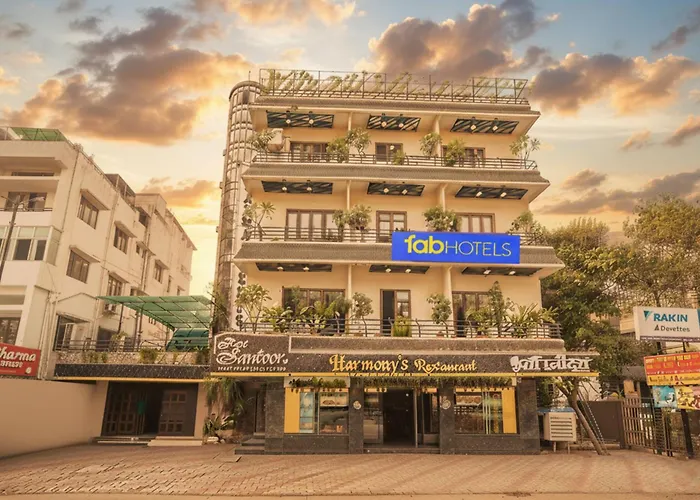 Fabhotel Santoor - Geeta Bhawan Square Indore